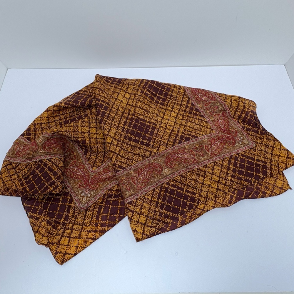 Chic Vintage Paisley Border and Plaid Scarf